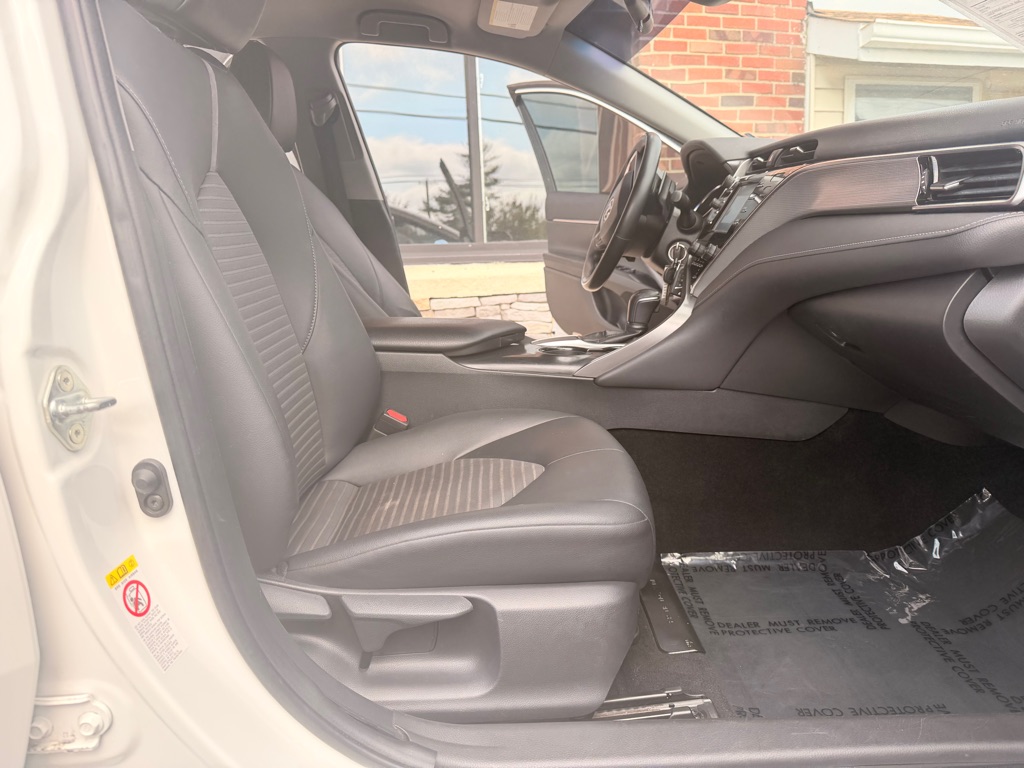Photo 18 of this TOYOTA CAMRY