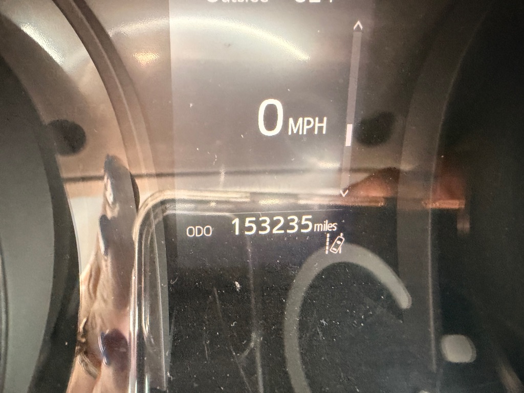 Photo 21 of this TOYOTA CAMRY