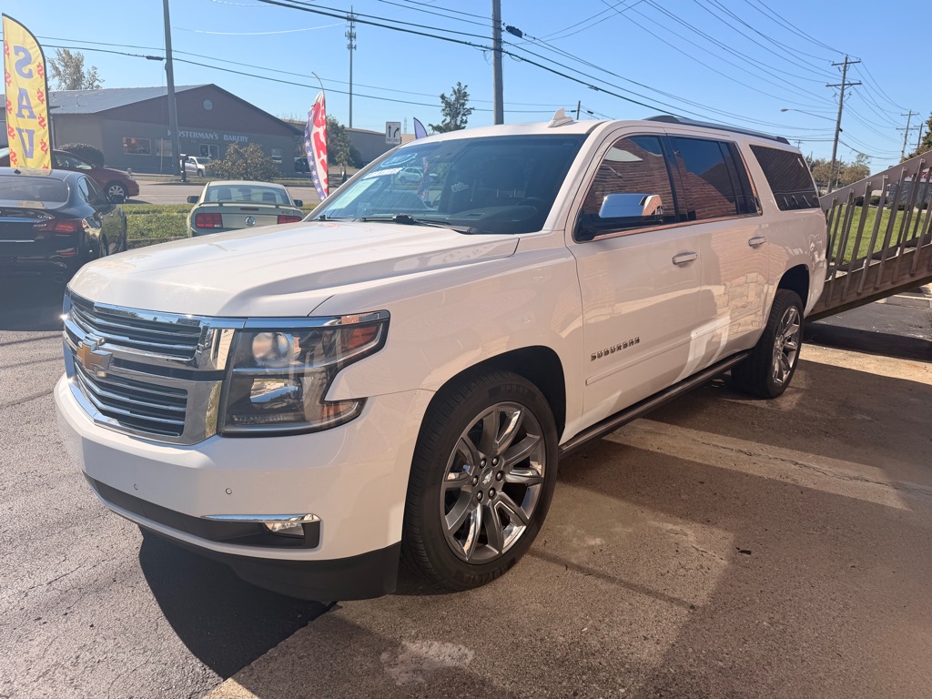 Photo 4 of this CHEVROLET SUBURBAN