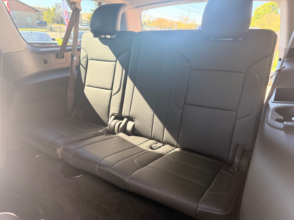 Photo 13 of this CHEVROLET SUBURBAN