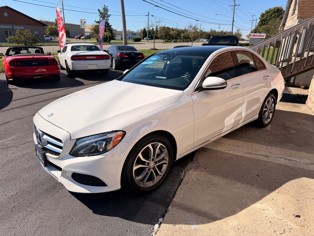 Photo 4 of this MERCEDES-BENZ C-CLASS