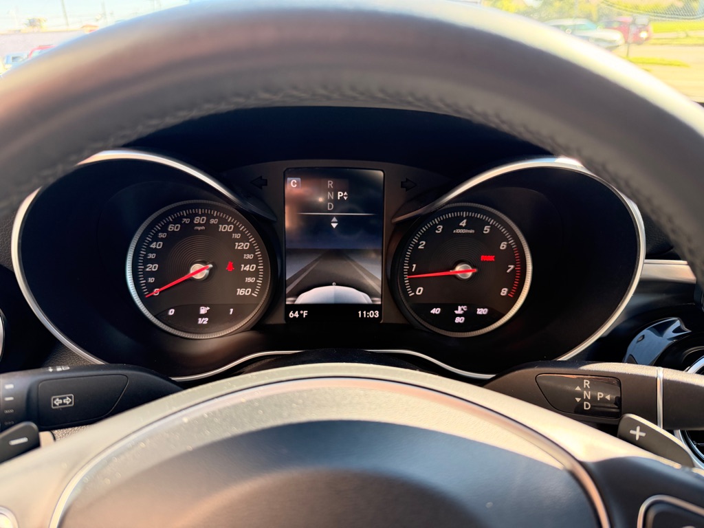 Photo 23 of this MERCEDES-BENZ C-CLASS