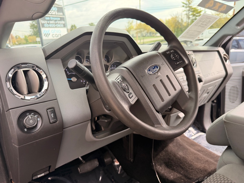 Photo 9 of this FORD F-250 SUPER DUT