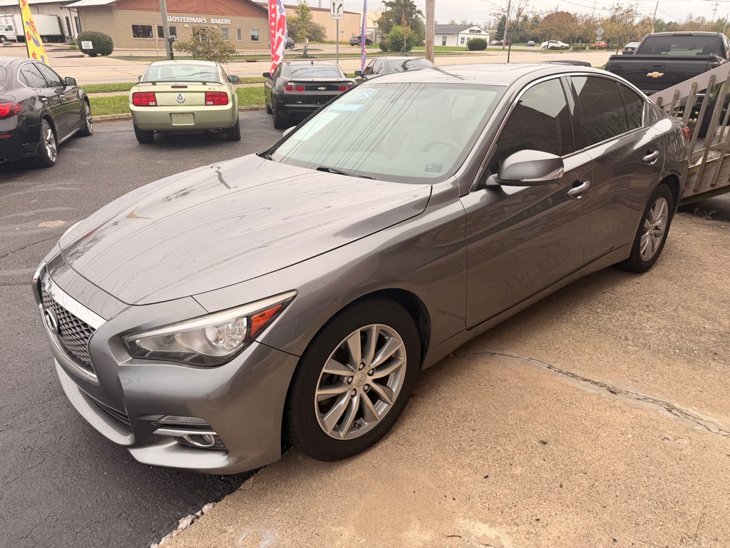 Photo 4 of this INFINITI Q50