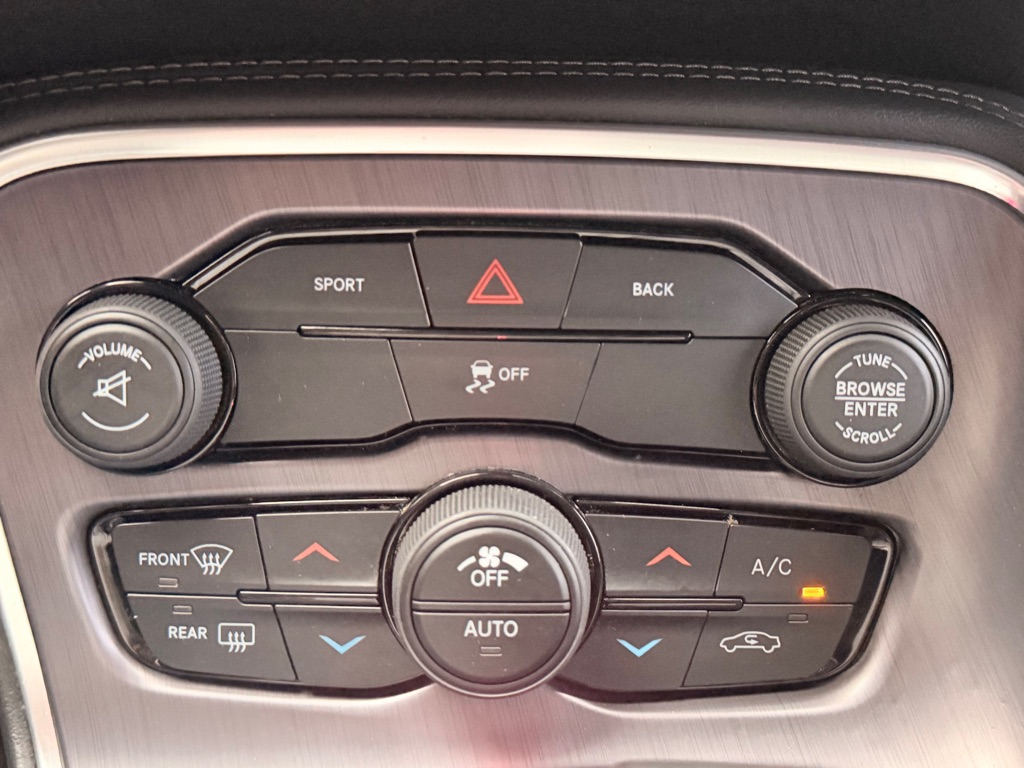 Photo 23 of this DODGE CHALLENGER