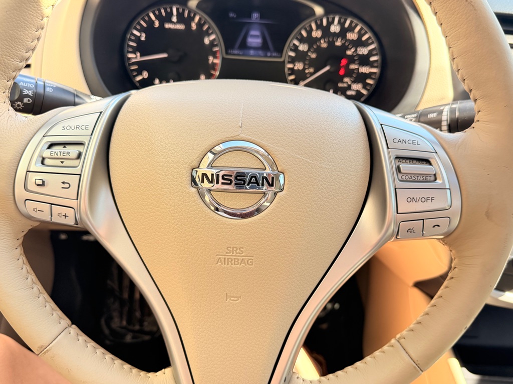 Photo 22 of this NISSAN ALTIMA