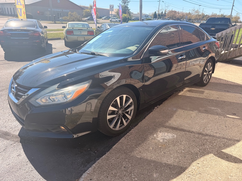 Photo 4 of this NISSAN ALTIMA