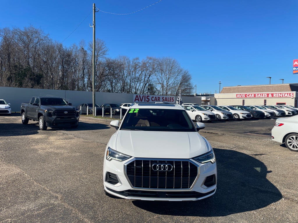 Photo 16 of this AUDI Q3
