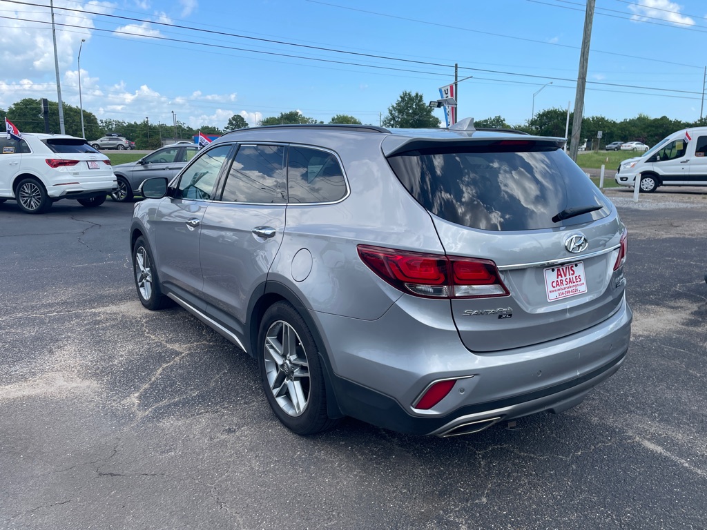 Photo 9 of this HYUNDAI SANTA FE XL