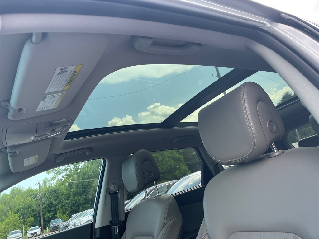 Photo 4 of this HYUNDAI SANTA FE XL