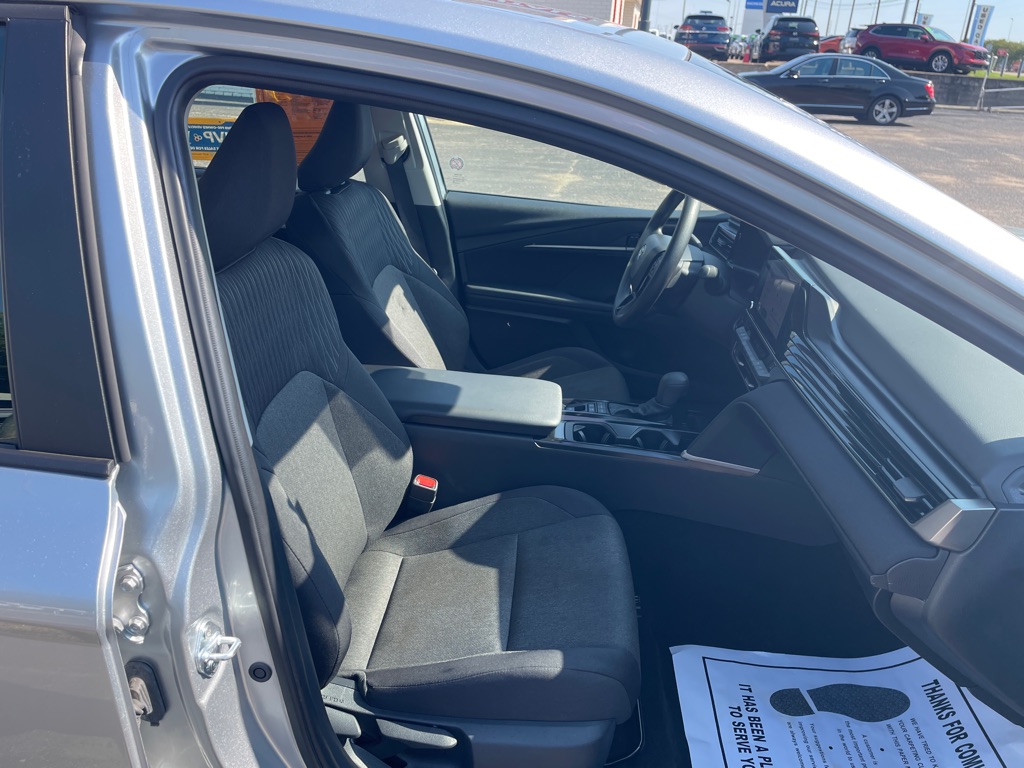 Photo 12 of this TOYOTA CAMRY