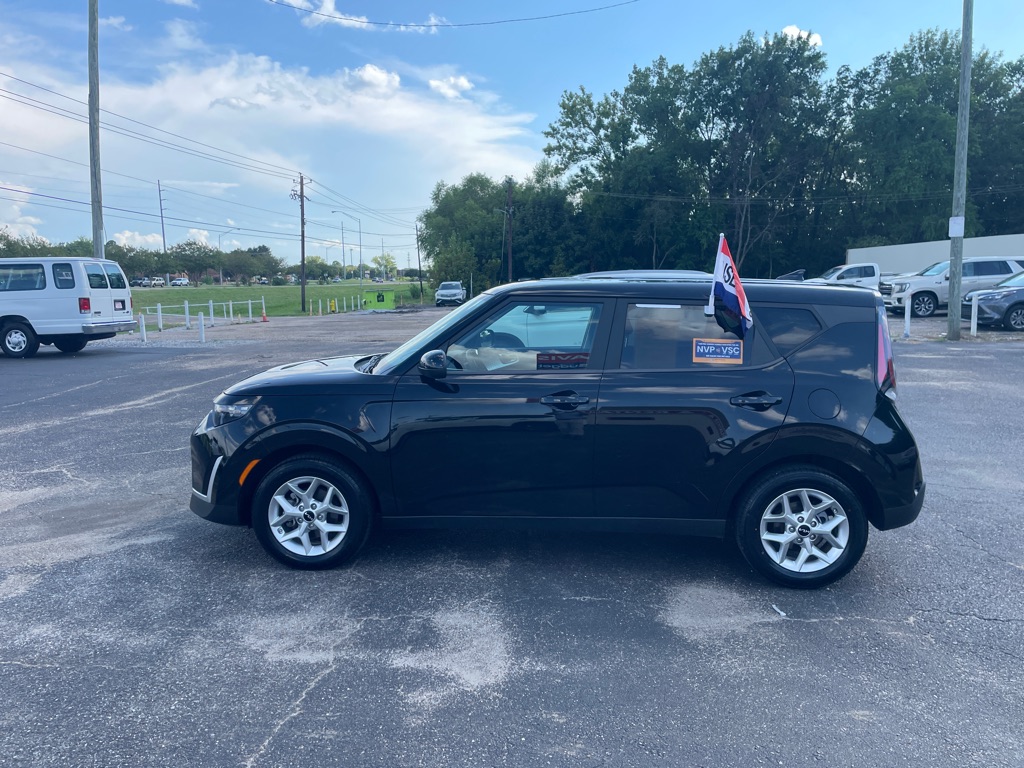 Photo 2 of this KIA SOUL