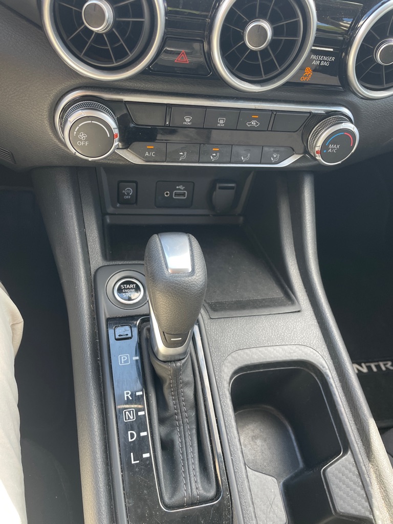 Photo 17 of this NISSAN SENTRA