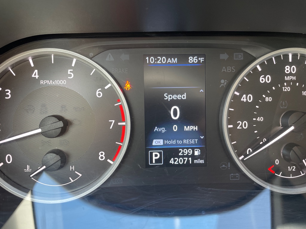 Photo 4 of this NISSAN SENTRA