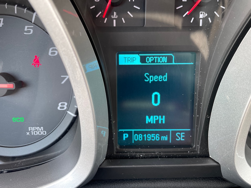 Photo 4 of this CHEVROLET EQUINOX