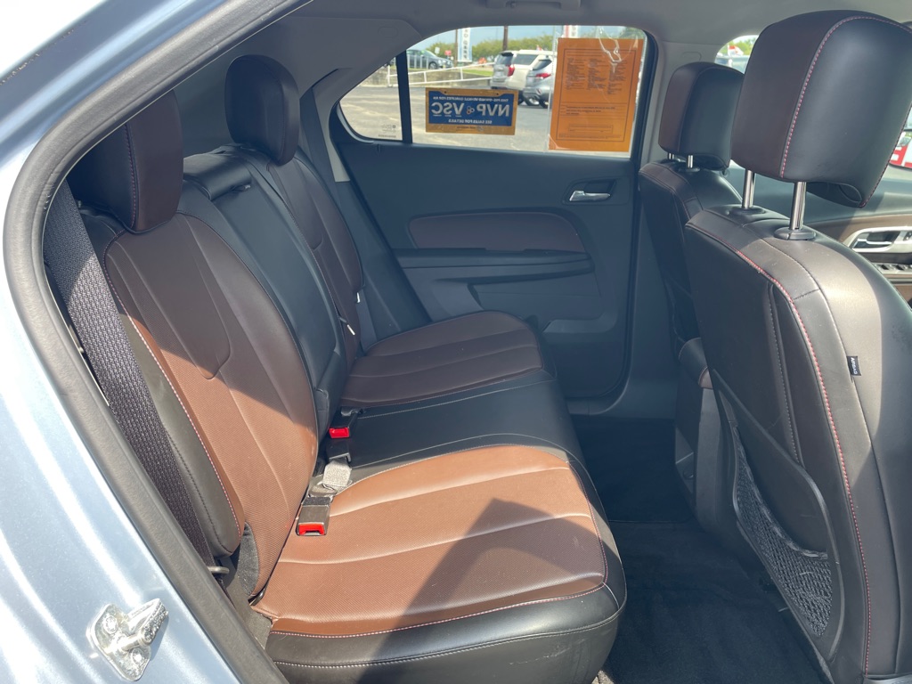 Photo 10 of this CHEVROLET EQUINOX
