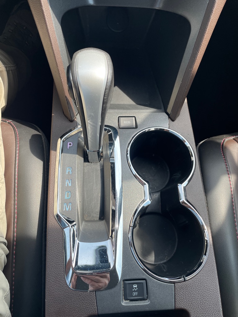 Photo 17 of this CHEVROLET EQUINOX