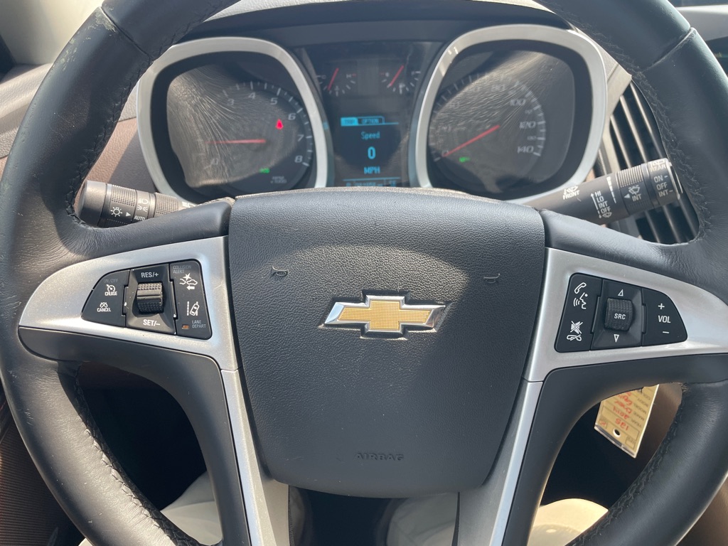 Photo 16 of this CHEVROLET EQUINOX