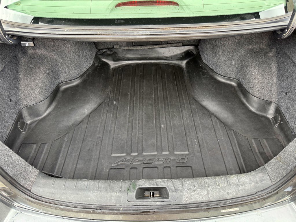 Photo 16 of this HONDA ACCORD