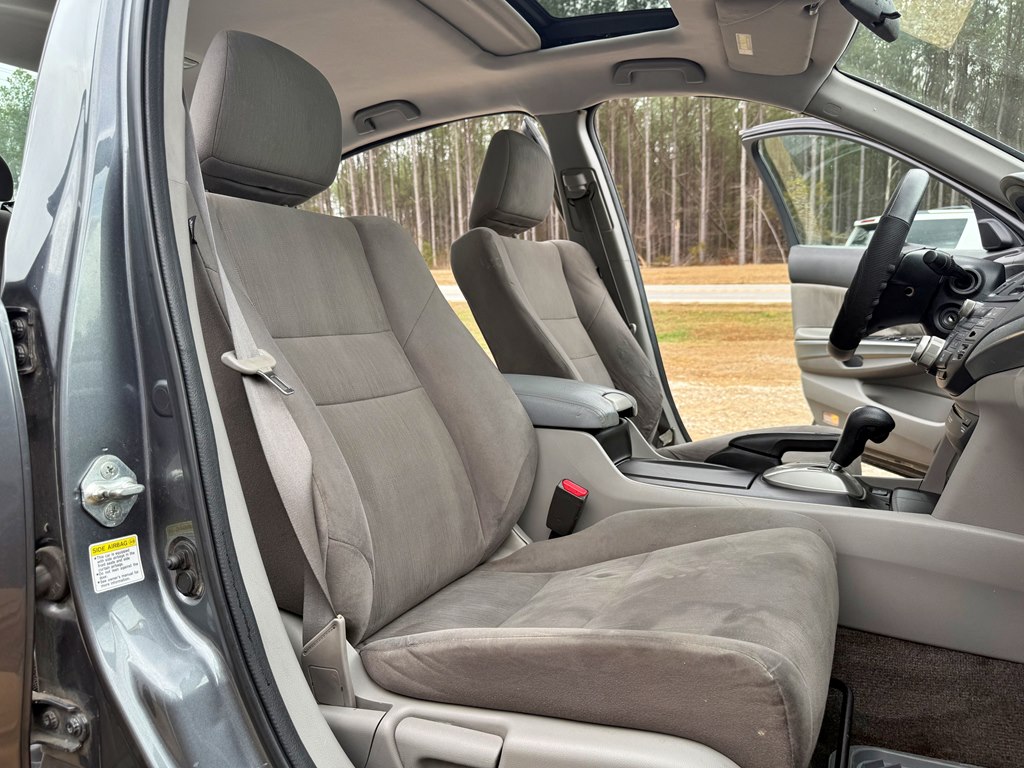 Photo 10 of this HONDA ACCORD