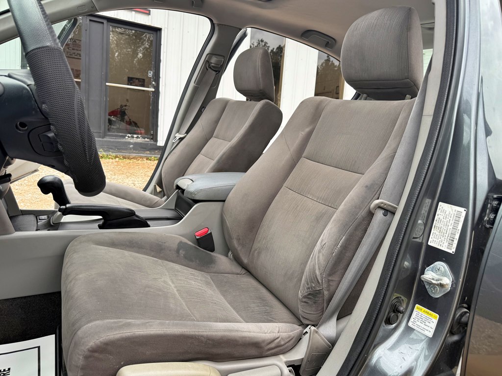 Photo 13 of this HONDA ACCORD