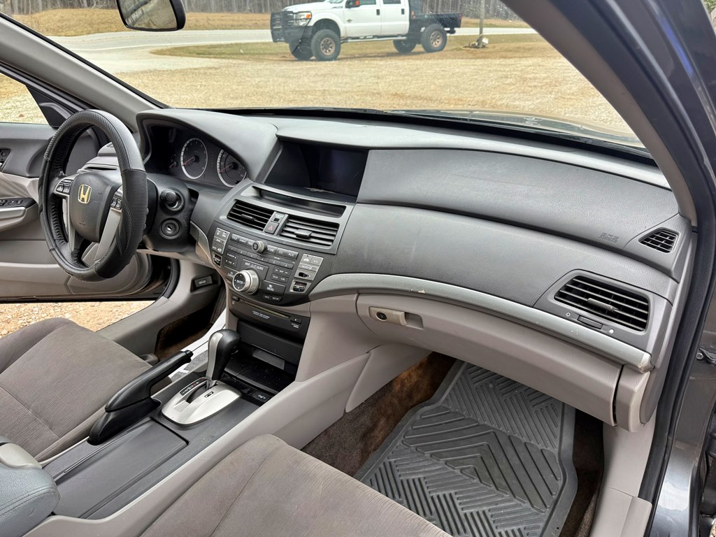 Photo 9 of this HONDA ACCORD