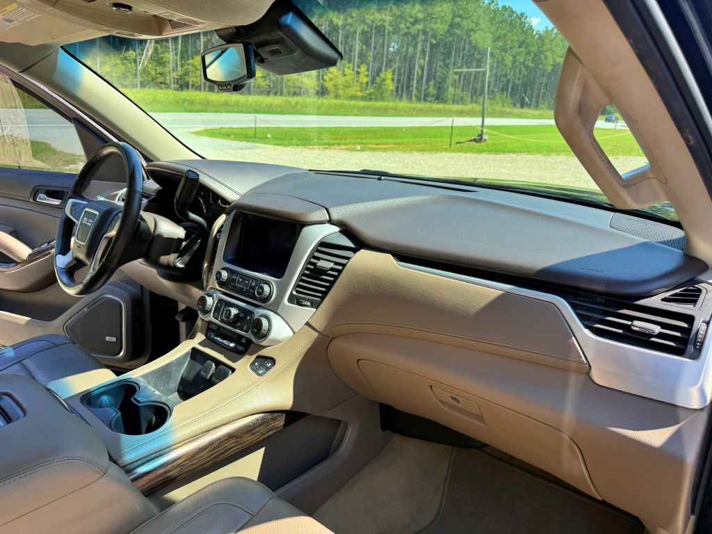 Photo 9 of this GMC YUKON