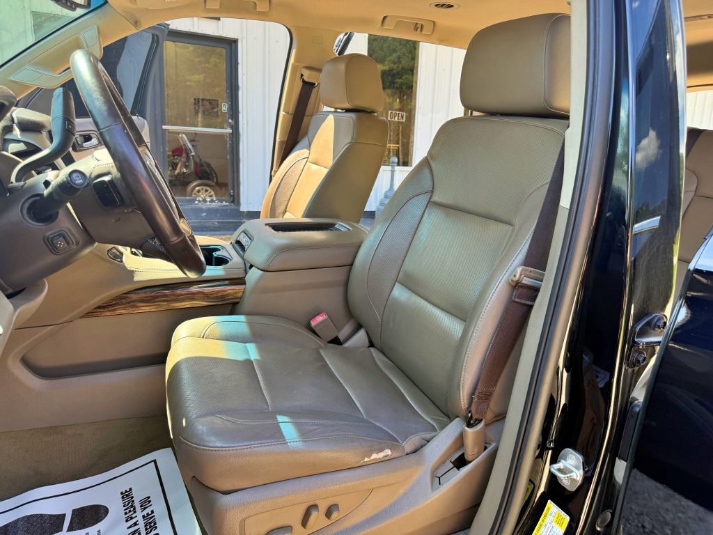 Photo 12 of this GMC YUKON