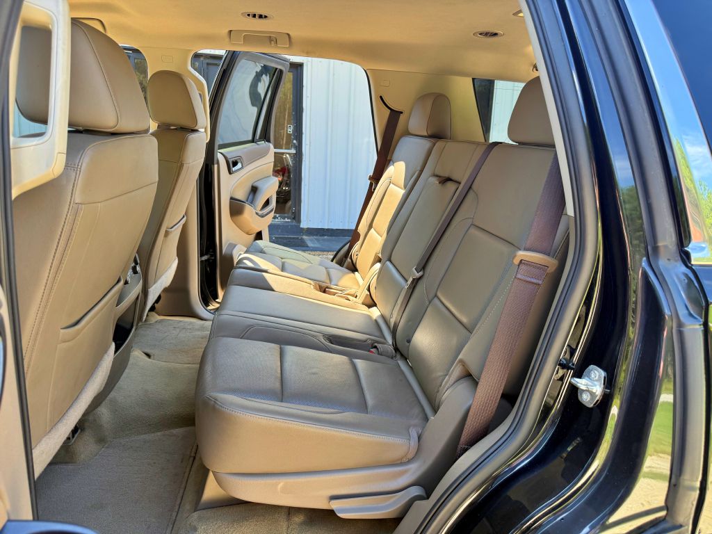 Photo 13 of this GMC YUKON