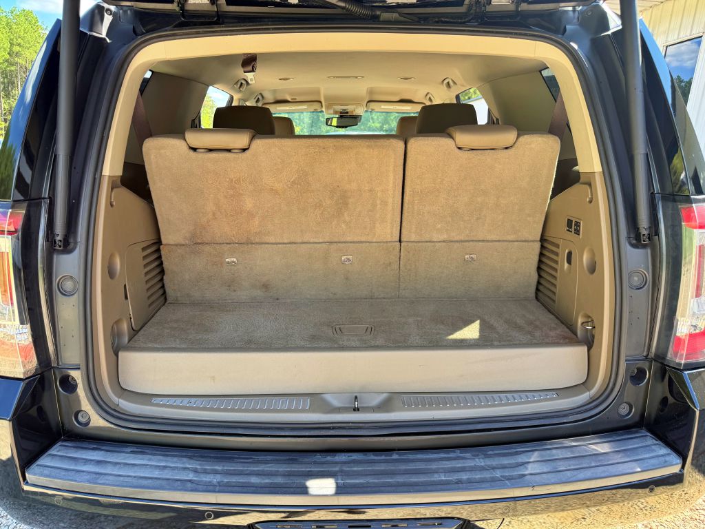 Photo 15 of this GMC YUKON