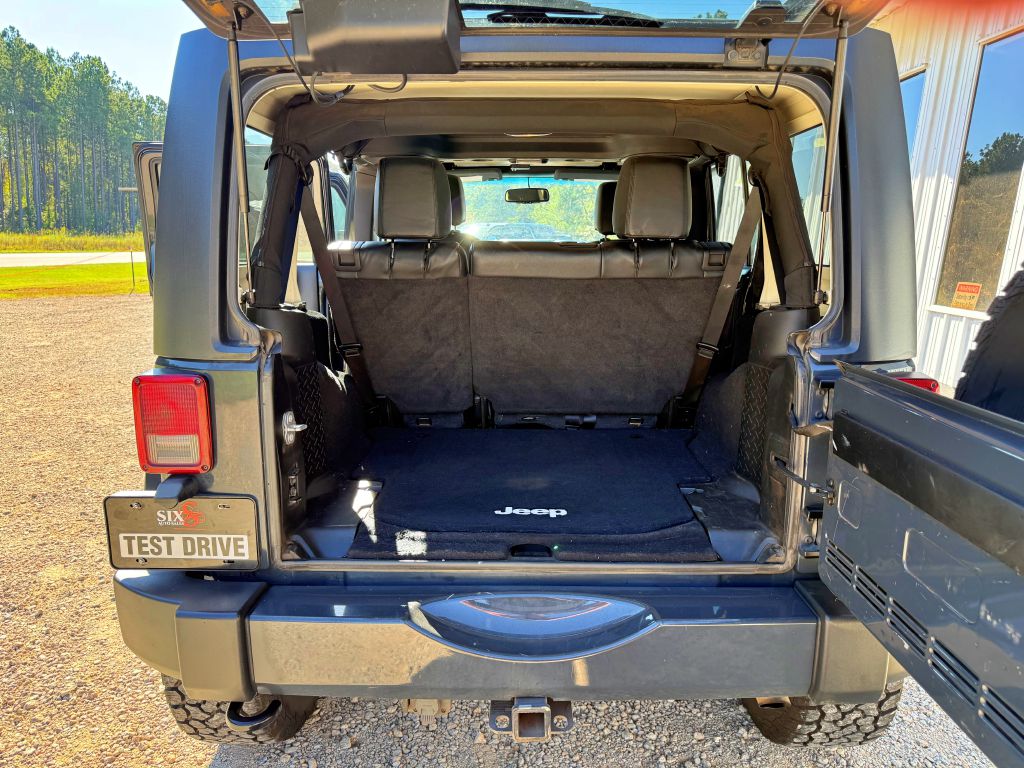 Photo 14 of this JEEP WRANGLER UNLIMI