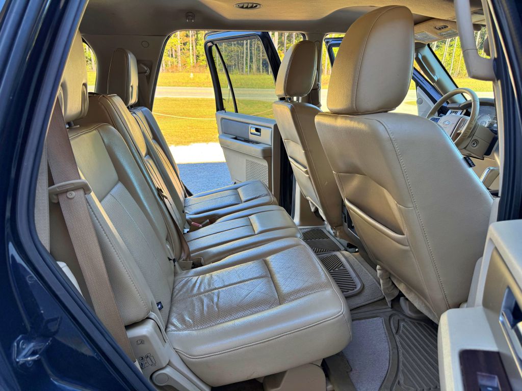 Photo 10 of this FORD EXPEDITION