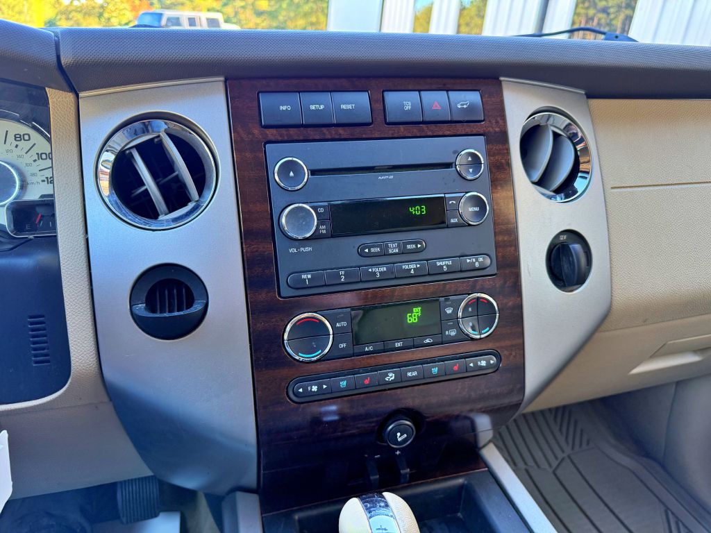 Photo 16 of this FORD EXPEDITION