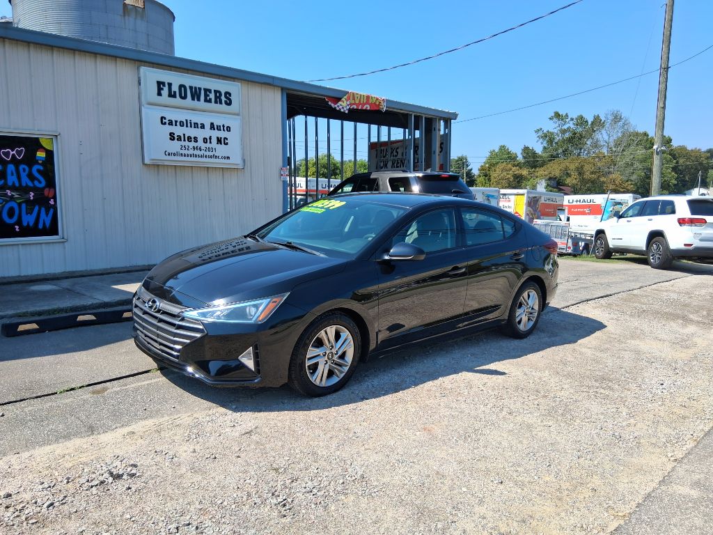 Photo 6 of this HYUNDAI ELANTRA