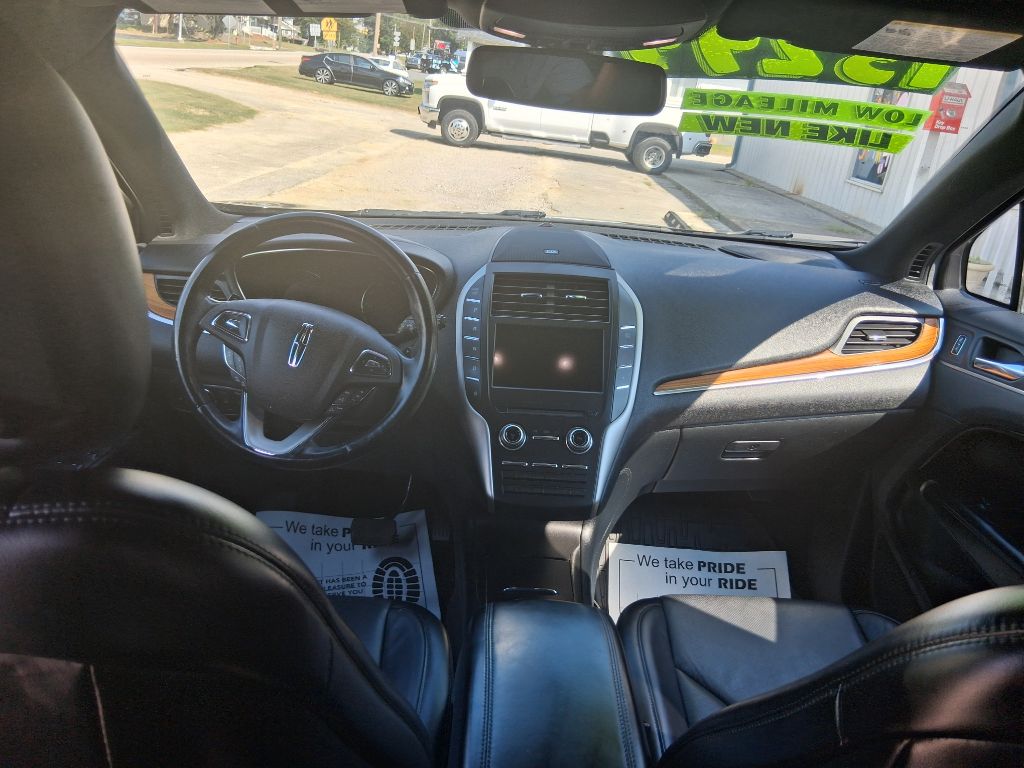 Photo 12 of this LINCOLN MKC