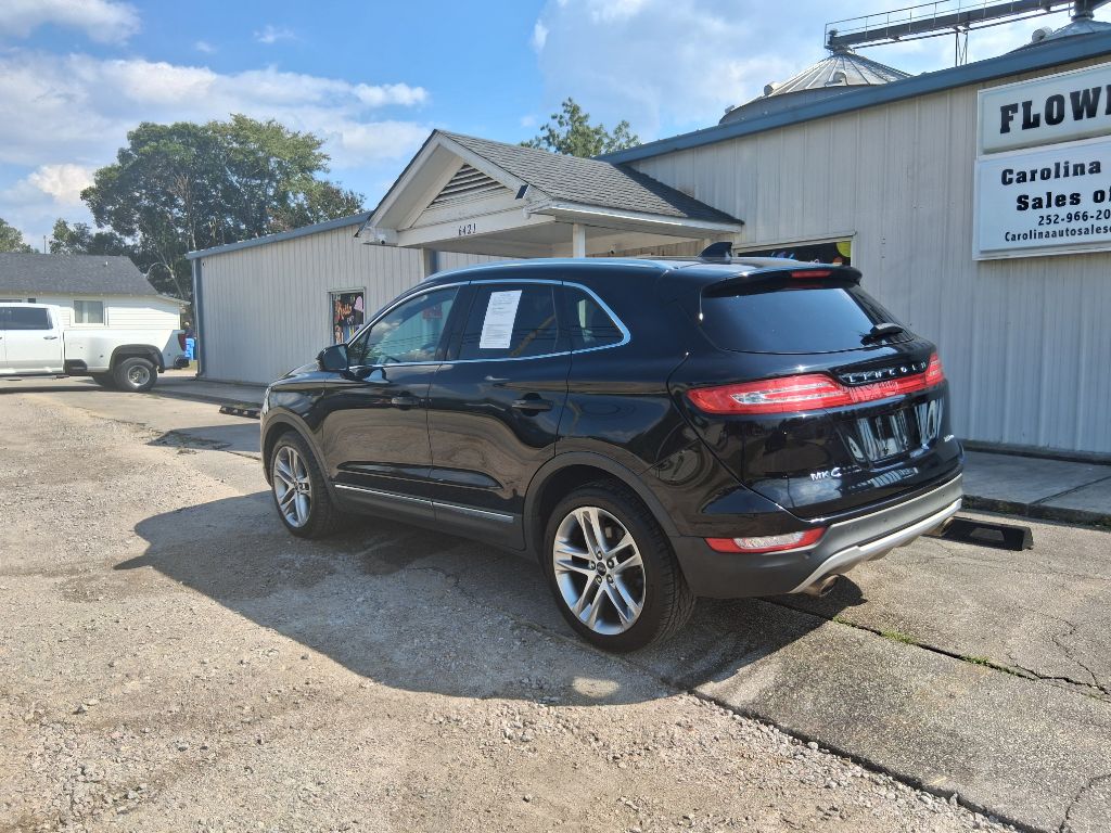 Photo 3 of this LINCOLN MKC