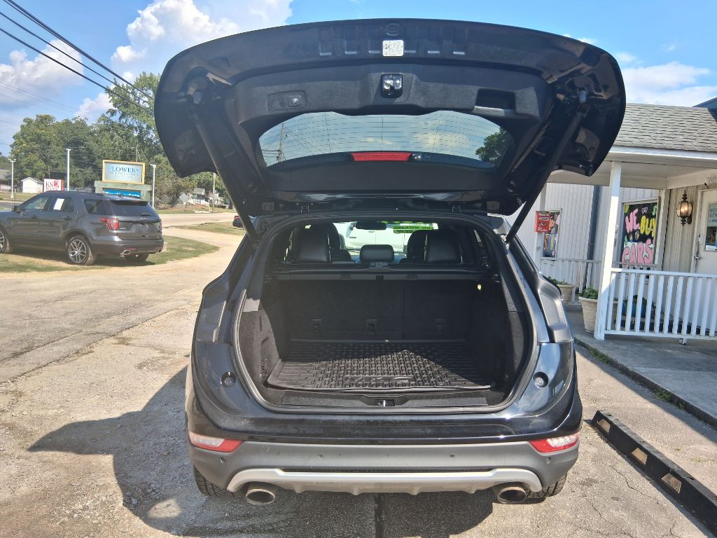 Photo 13 of this LINCOLN MKC