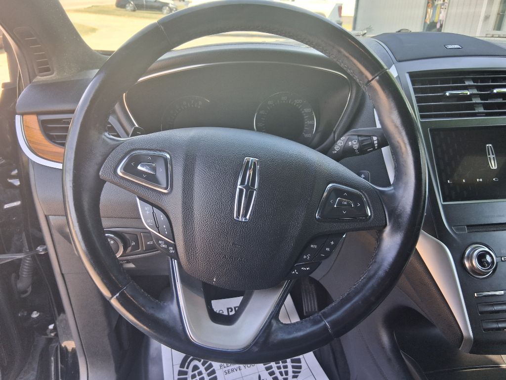 Photo 9 of this LINCOLN MKC