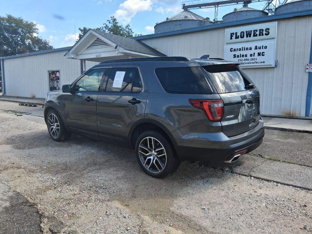 Photo 10 of this FORD EXPLORER