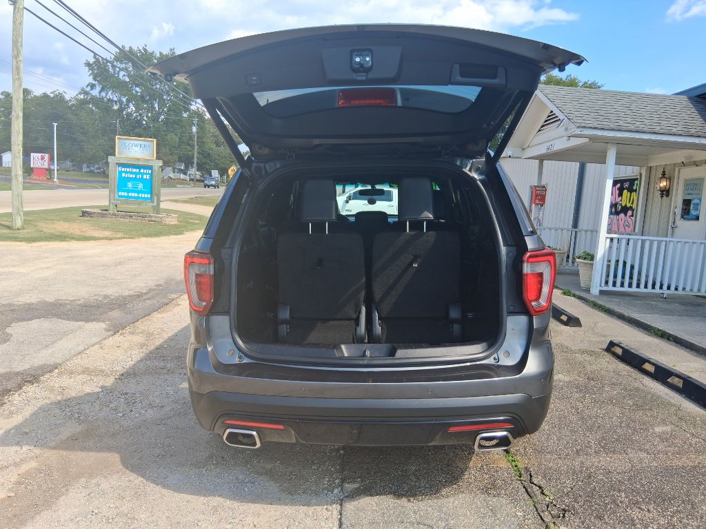 Photo 18 of this FORD EXPLORER