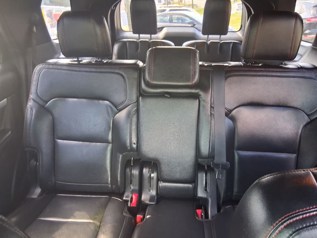 Photo 14 of this FORD EXPLORER
