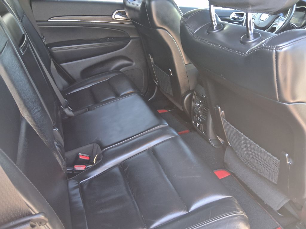 Photo 13 of this JEEP GRAND CHEROKEE