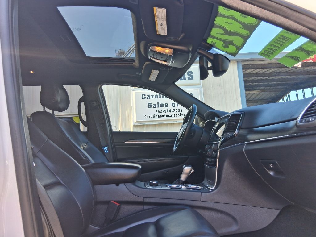 Photo 22 of this JEEP GRAND CHEROKEE