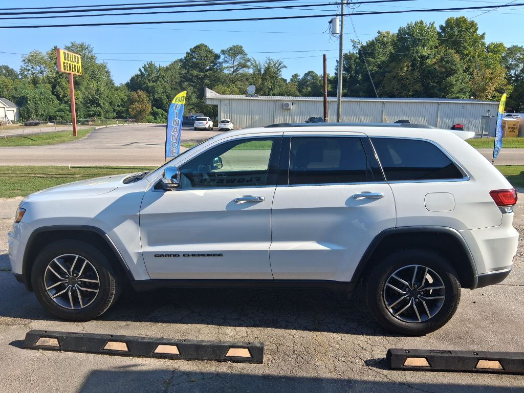 Photo 2 of this JEEP GRAND CHEROKEE