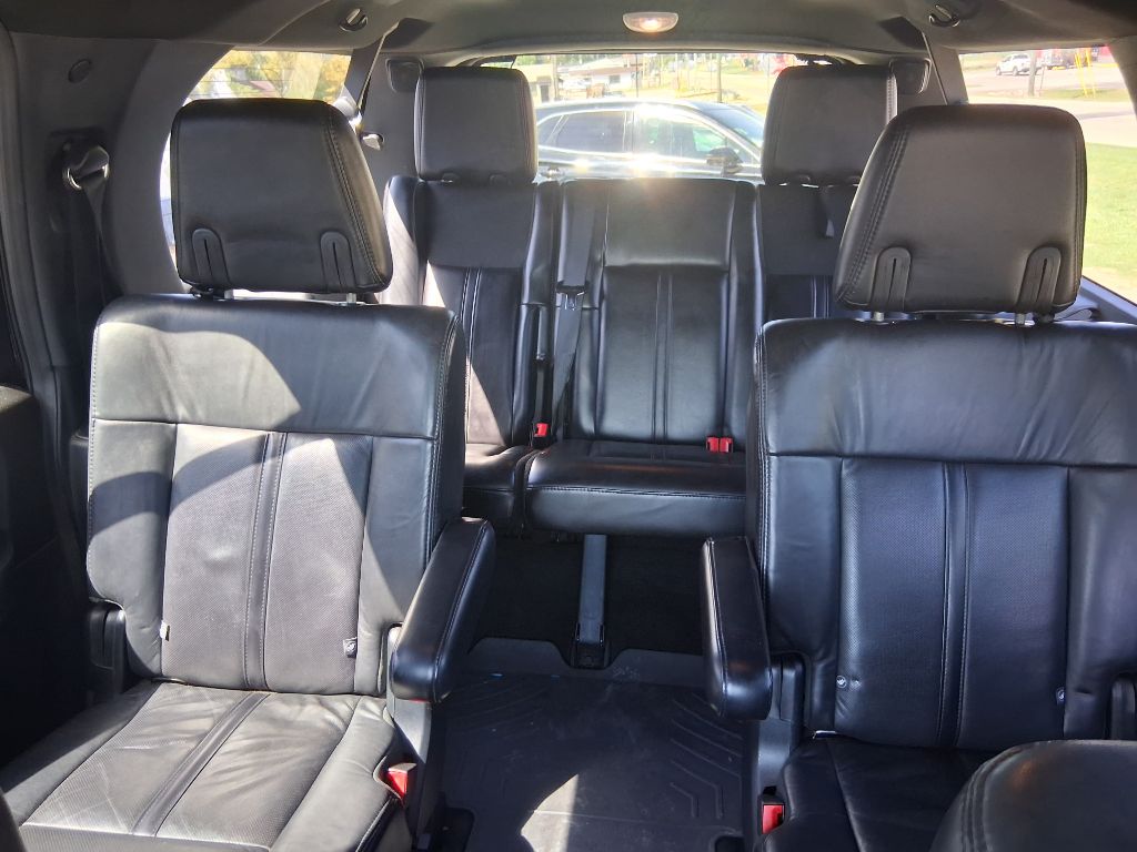 Photo 7 of this LINCOLN NAVIGATOR L