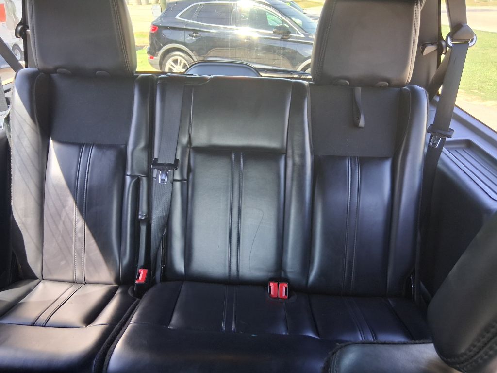 Photo 3 of this LINCOLN NAVIGATOR L