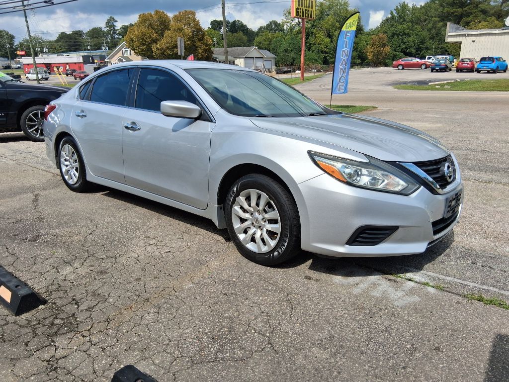 Photo 6 of this NISSAN ALTIMA