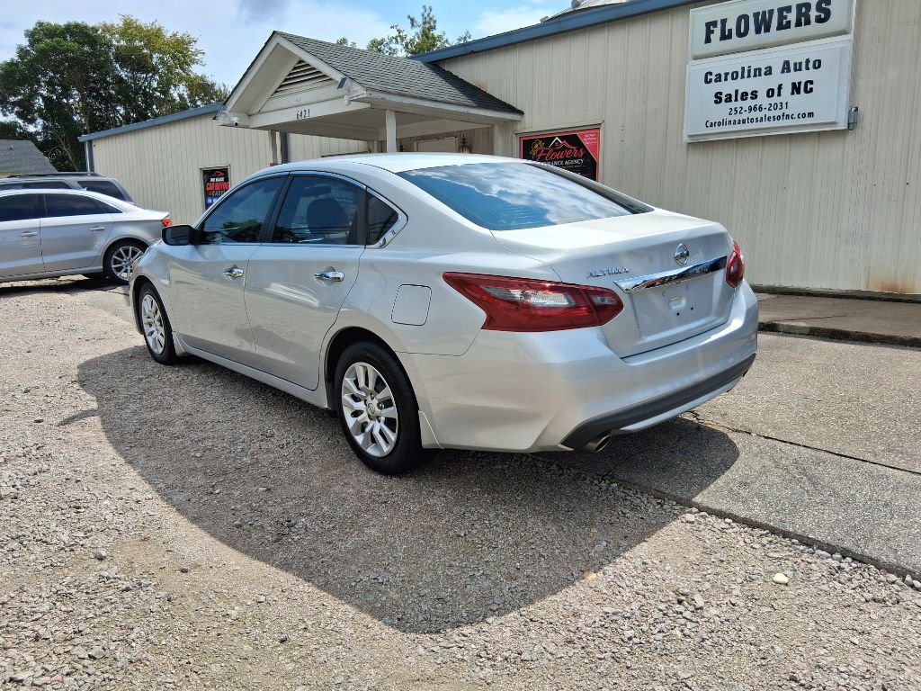 Photo 5 of this NISSAN ALTIMA