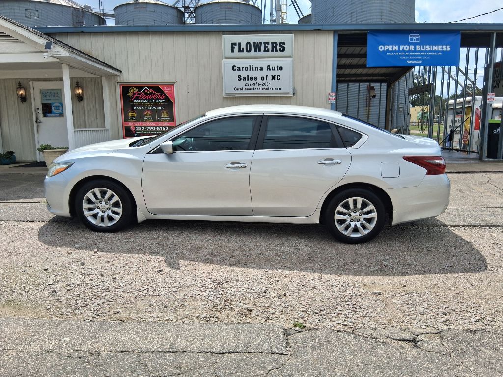 Photo 2 of this NISSAN ALTIMA