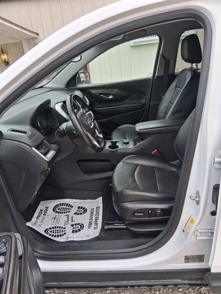 Photo 10 of this GMC TERRAIN
